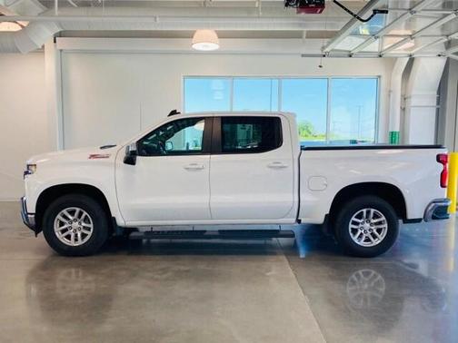 Summit White 2019 Chevrolet Silverado 1500 LT