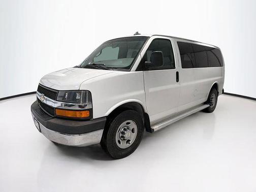 2016 Chevrolet Express 3500 LT
