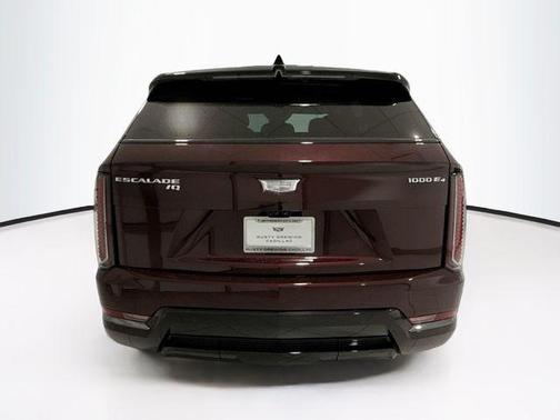2025 Cadillac Escalade IQ Sport 1