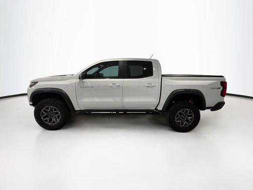 Summit White 2025 Chevrolet Colorado ZR2