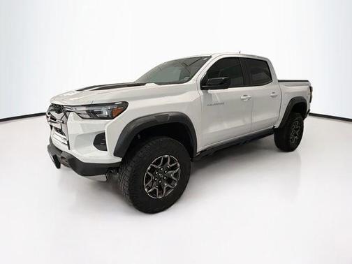 Summit White 2025 Chevrolet Colorado ZR2