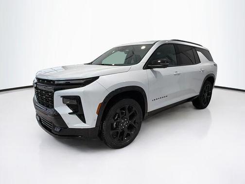 Polar White 2026 Chevrolet Traverse RS