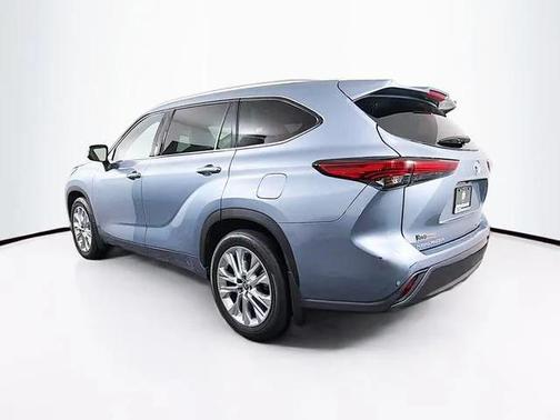 2022 Toyota Highlander Limited