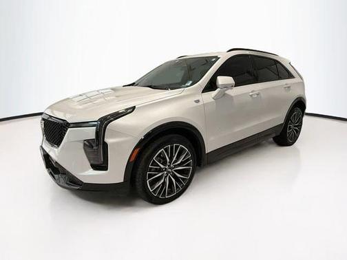 Crystal White Tricoat 2024 Cadillac XT4 Sport