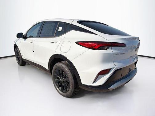 Summit White 2026 Buick Envista Sport Touring FWD