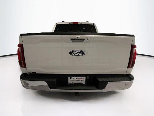 Star White Metallic Tri-Coat 2024 Ford F-150 Lariat