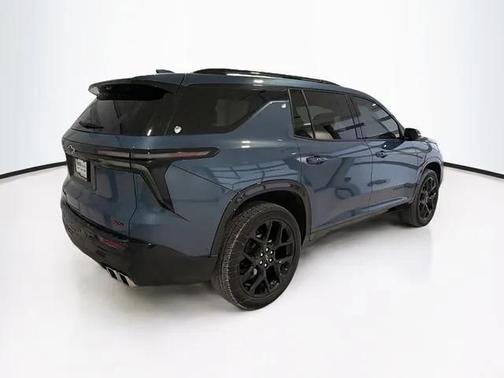 2025 Chevrolet Traverse RS