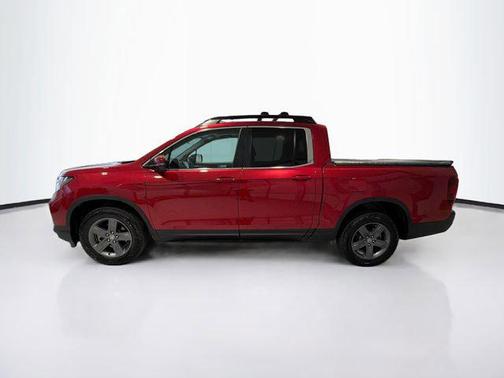 Radiant Red Metallic II 2023 Honda Ridgeline RTL