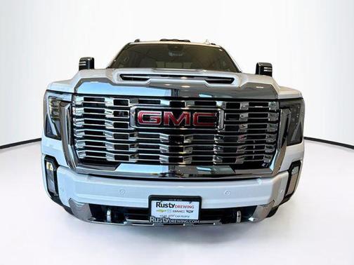 2024 GMC Sierra 2500 Denali