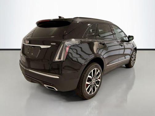 2025 Cadillac XT5 Sport