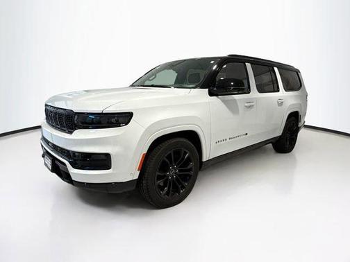 2023 Jeep Grand Wagoneer L Series III Obsidian 4x4