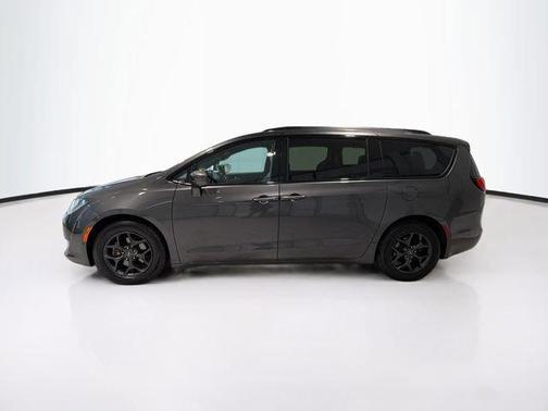 2019 Chrysler Pacifica Touring-L Plus