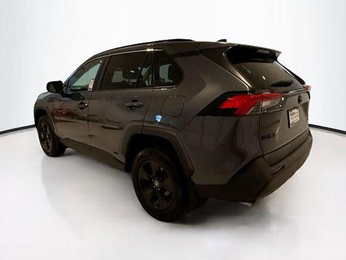 2021 Toyota RAV4 Hybrid LE