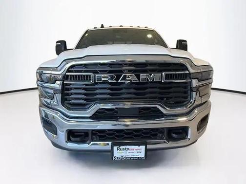 2026 RAM 2500 Tradesman Crew Cab 4x4 8' Box