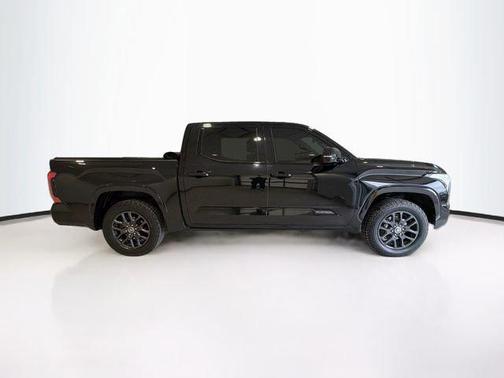 2022 Toyota Tundra Platinum