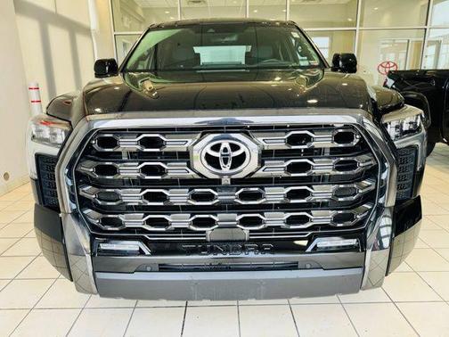 2022 Toyota Tundra Platinum