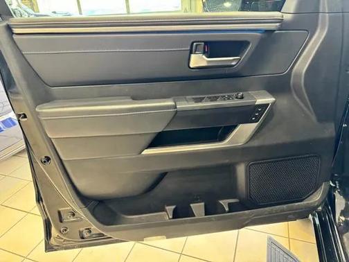 2022 Toyota Tundra Platinum