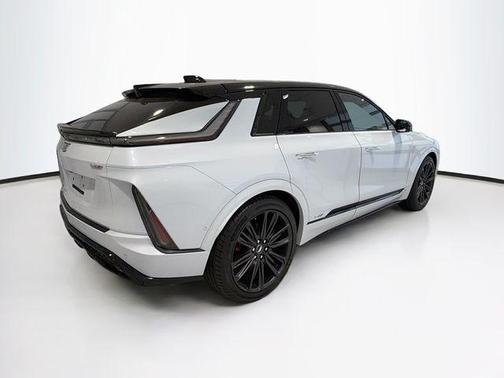 2026 Cadillac LYRIQ V Premium