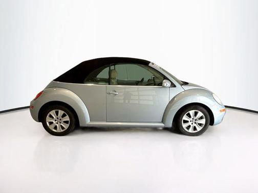 2010 Volkswagen New Beetle 2.5L