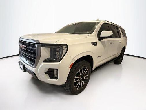 2021 GMC Yukon XL 4WD AT4