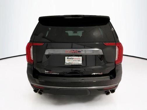 2023 GMC Yukon XL 4WD AT4