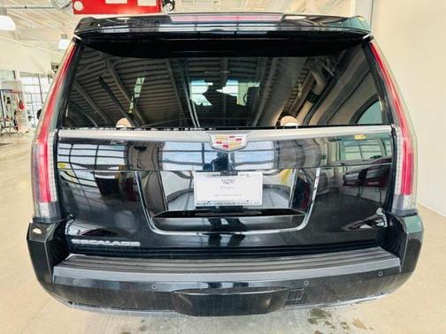 2017 Cadillac Escalade Platinum