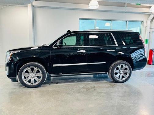 2017 Cadillac Escalade Platinum