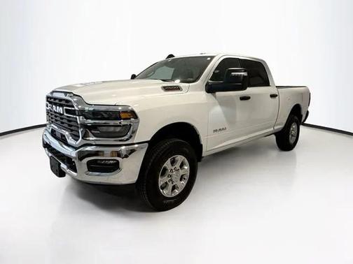 2025 RAM 2500 Big Horn Crew Cab 4x4 6'4' Box