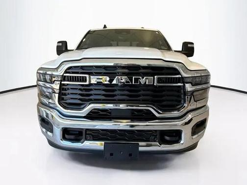 2025 RAM 2500 Big Horn Crew Cab 4x4 6'4' Box