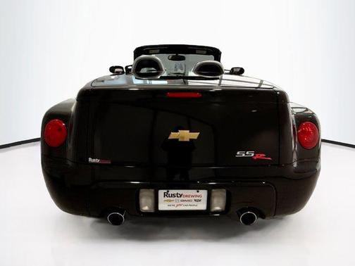 2004 Chevrolet SSR LS