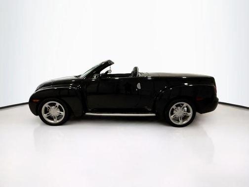 2004 Chevrolet SSR LS