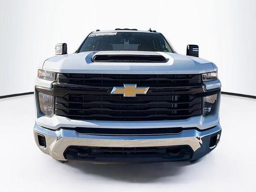 2025 Chevrolet Silverado 3500 WT