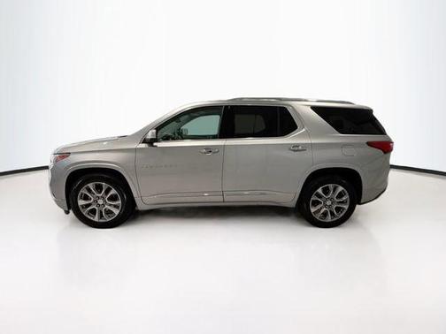 Silver Ice Metallic 2021 Chevrolet Traverse Premier