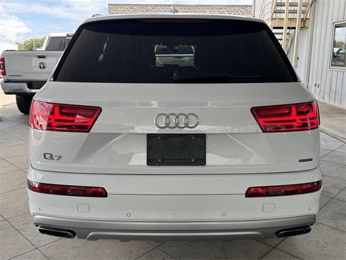 2019 Audi Q7 55 Premium Plus