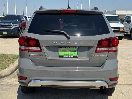 2020 Dodge Journey Crossroad