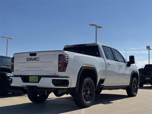 2024 GMC Sierra 2500 AT4