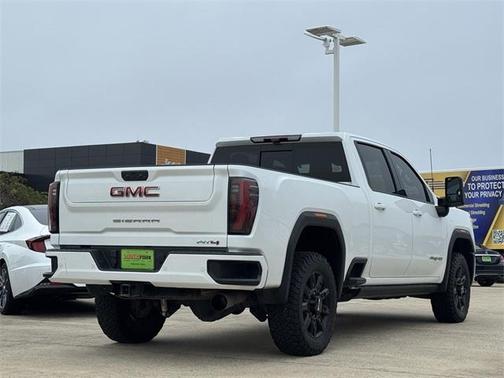 2024 GMC Sierra 2500 AT4