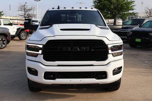 Bright White Clearcoat 2024 RAM 2500 Laramie