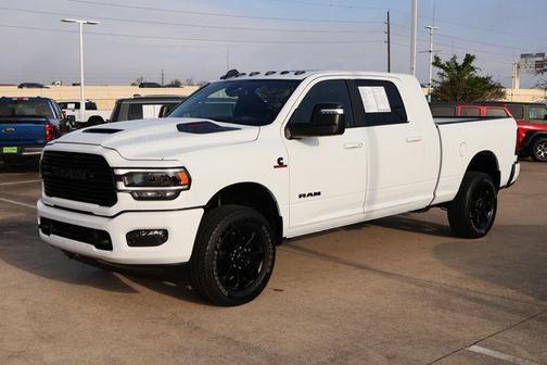 Bright White Clearcoat 2024 RAM 2500 Laramie