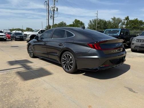 2021 Hyundai SONATA Limited