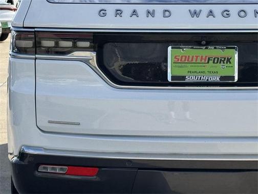 2022 Jeep Grand Wagoneer Series III