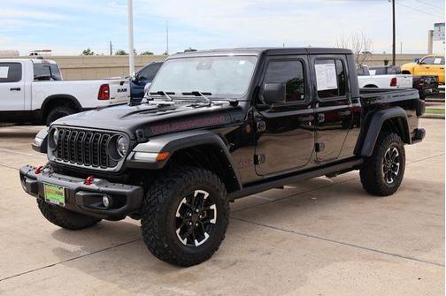 Black Clearcoat 2024 Jeep Gladiator Rubicon