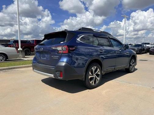 2022 Subaru Outback Touring