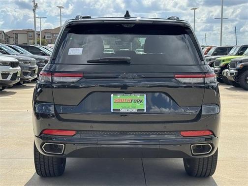2025 Jeep Grand Cherokee Summit