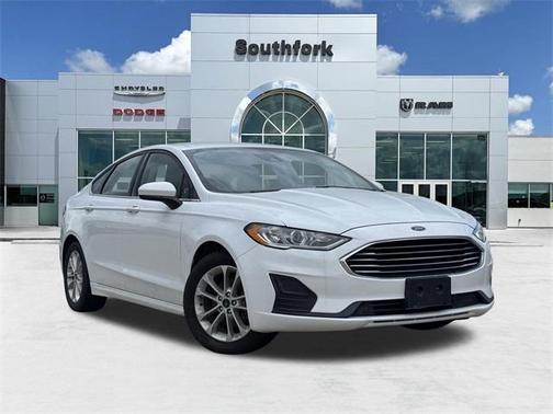 2020 Ford Fusion SE