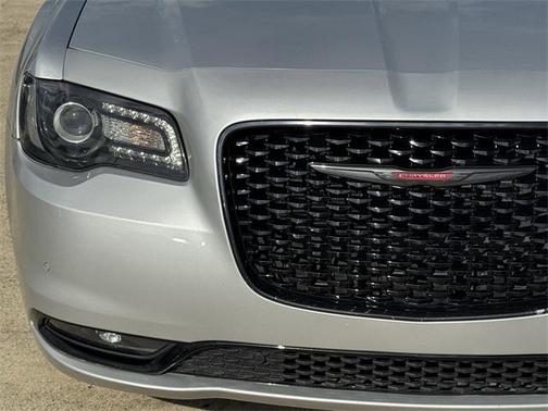 2023 Chrysler 300 S