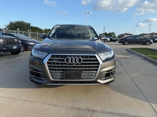 2019 Audi Q7 55 Prestige