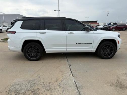 2024 Jeep Grand Cherokee L Summit