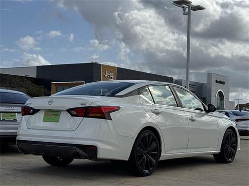 2020 Nissan Altima 2.5 SR