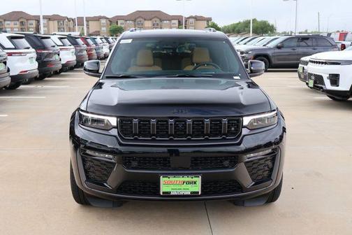 Diamond Black 2026 Jeep Grand Cherokee L Summit